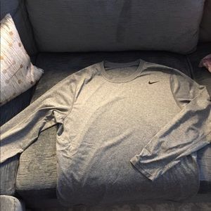 Men’s Nike Long Sleeve Pullover